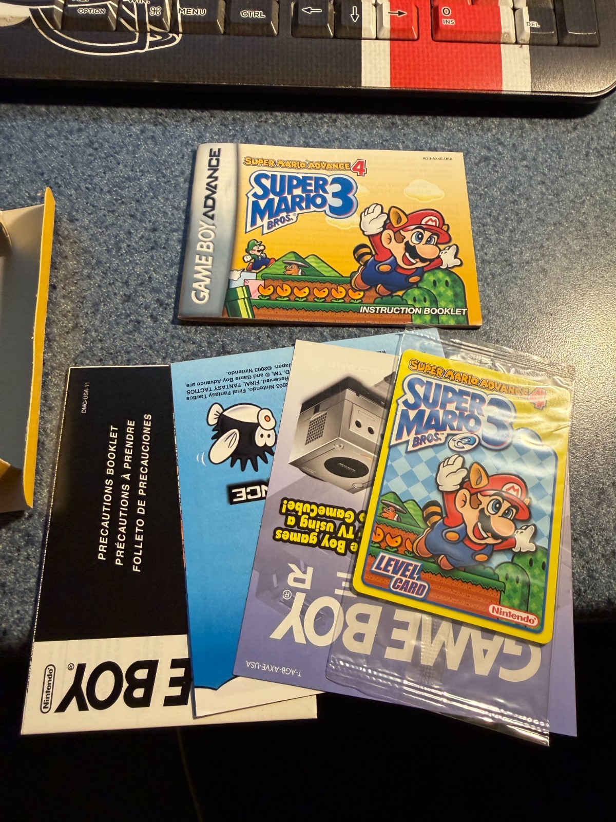 Super Mario Advance 4: Super Mario Bros. 3 Game Boy Advance Complete in Box CIB