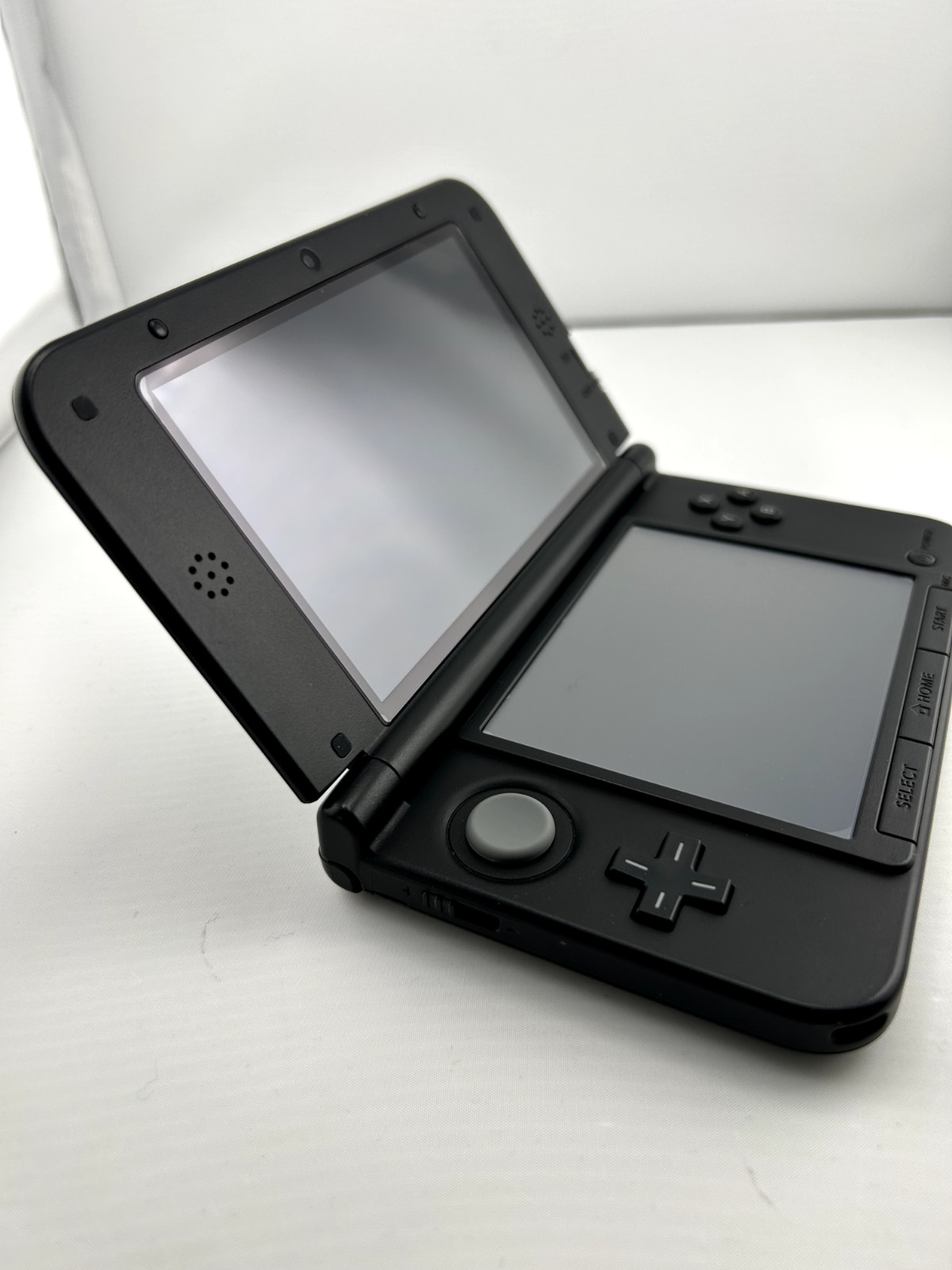 [S-rank] Nintendo 3DS LL Persona Q Edition with Charger/Stylus Region is Japan