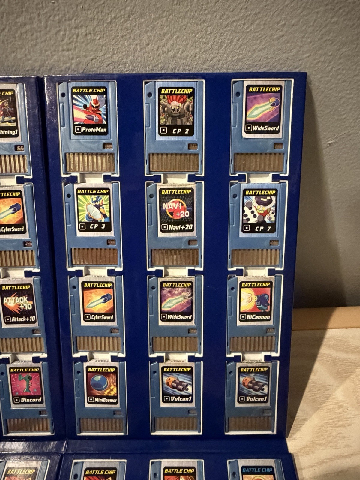 Mega Man NT Warrior Battle Chips w/ Battle Chip Case, Battle Network