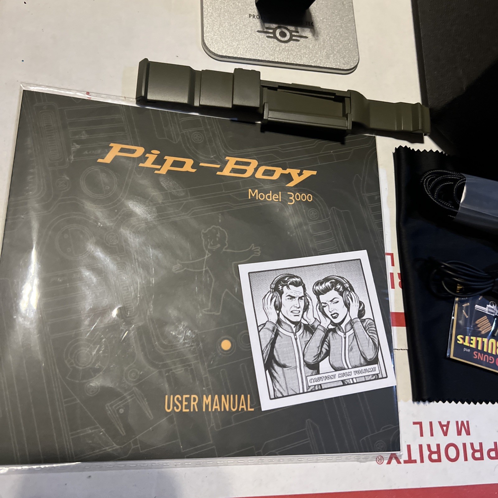 Fallout 3 New Vegas Pip Boy 3000 Die-Cast Replica Modes Figure Wand Company 2026