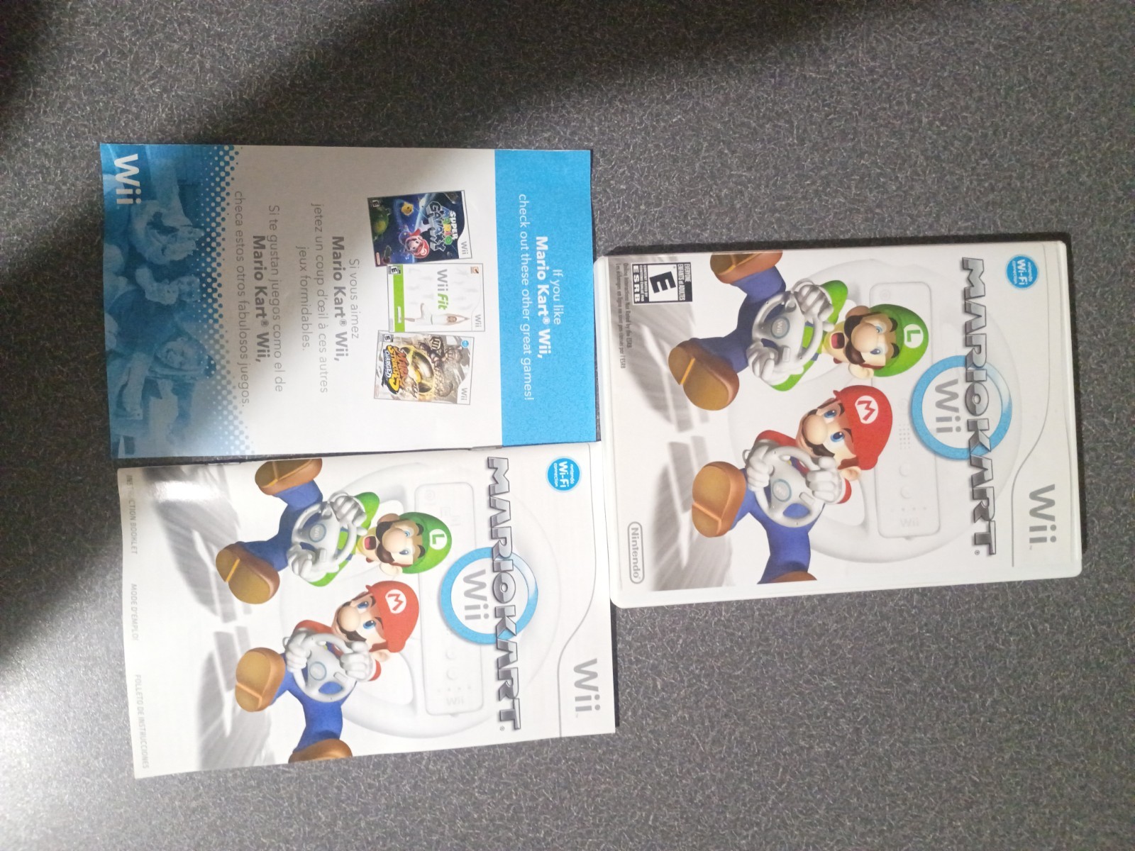 Nintendo Mario Kart Wii Original DVD Keep Case w/ Manual, Cover Art & Inserts