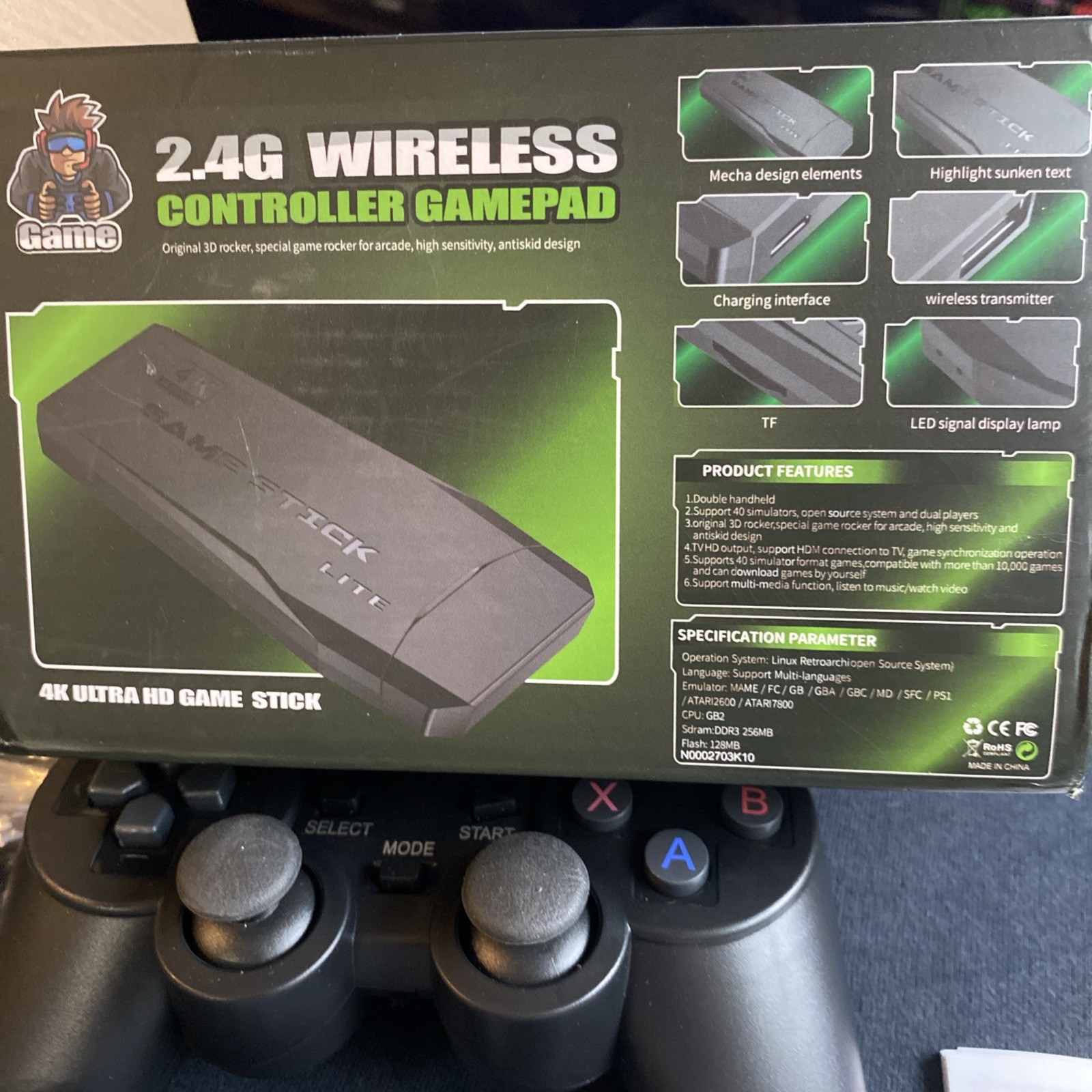 2.4G Wireless Controllers Gamepad HDMI Plug In 200 Built In Games 2 Controllers