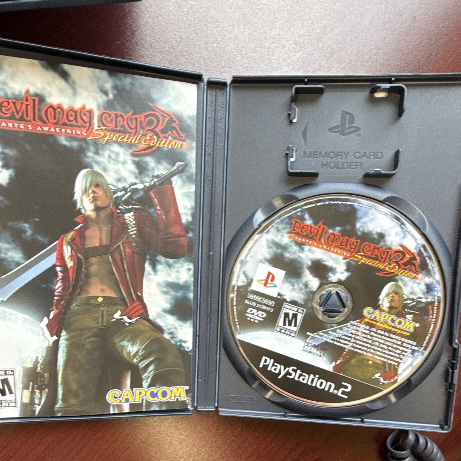 Capcom Devil May Cry 5th Anniversary Collection (Sony PlayStation 2) CIB manuals