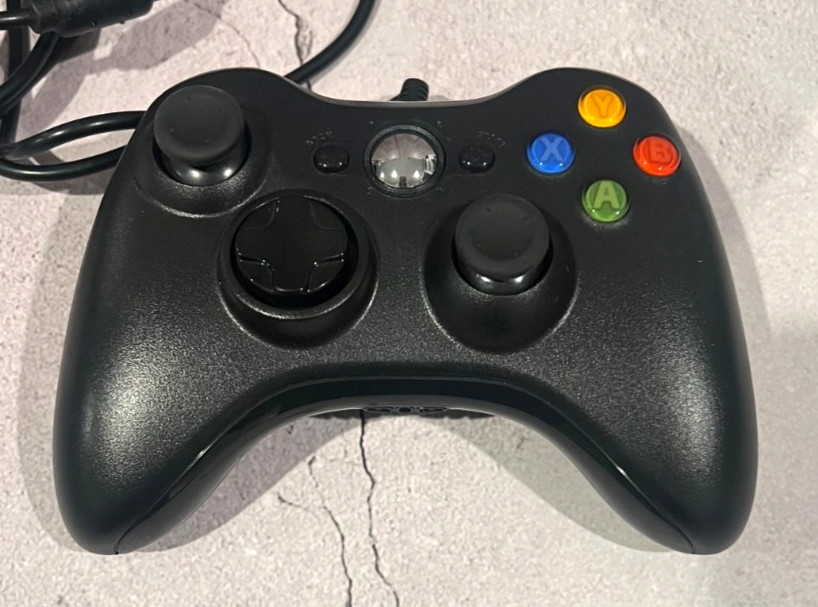Wired Controller USB For PC Compatible With Xbox 360 / Windows 7 8 10 11 Gamepad