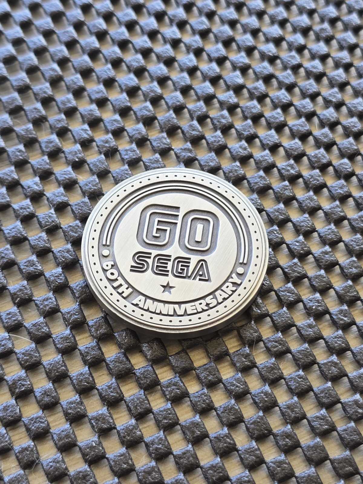 Sonic Hedgehog GO SEGA 60th Anniversary Coin Medal Rare GENESIS SATURN DREAMCAST