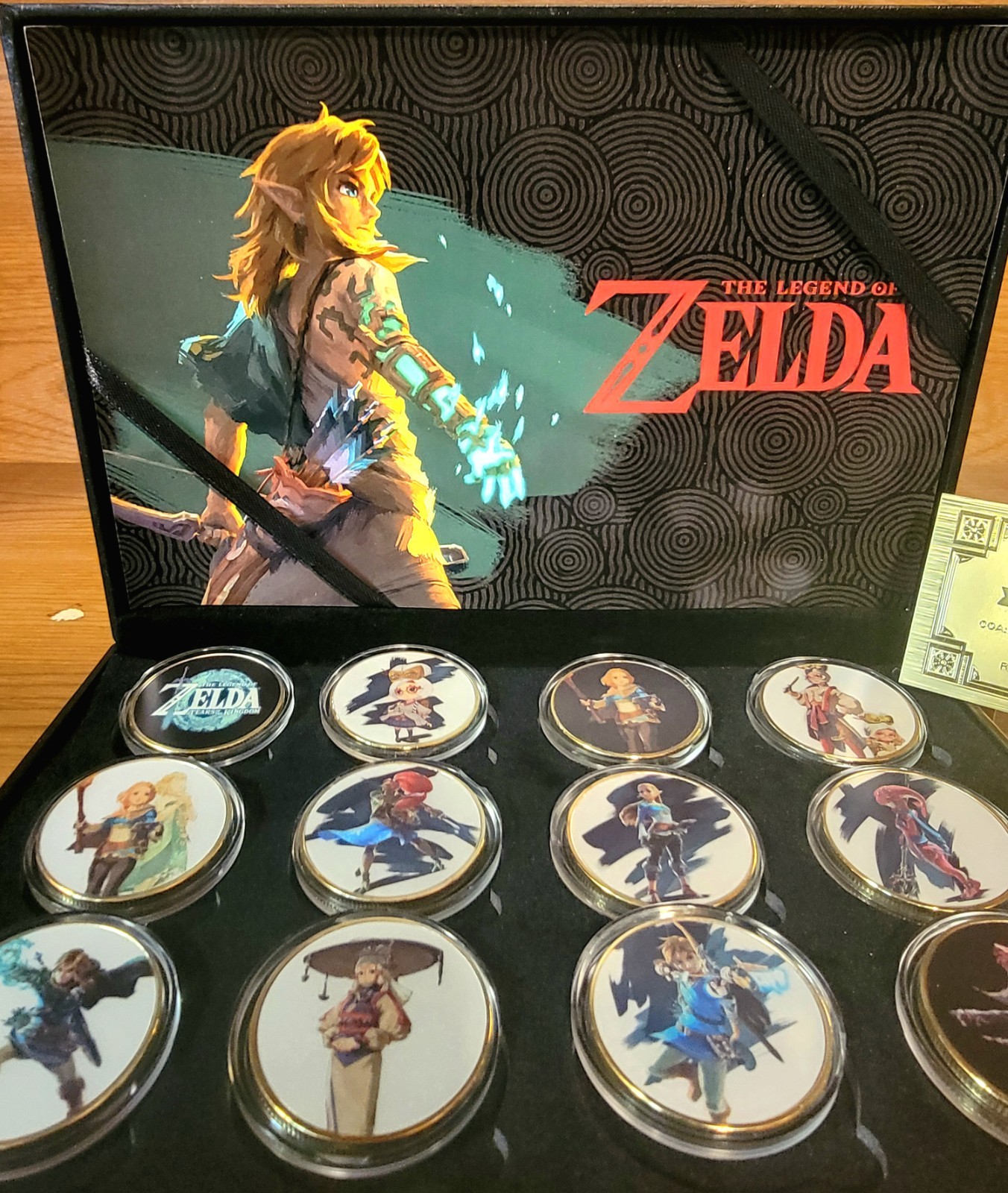 24K Gold Plated Limited Edition The Legend of Zelda Collectors Set–Link Zelda.