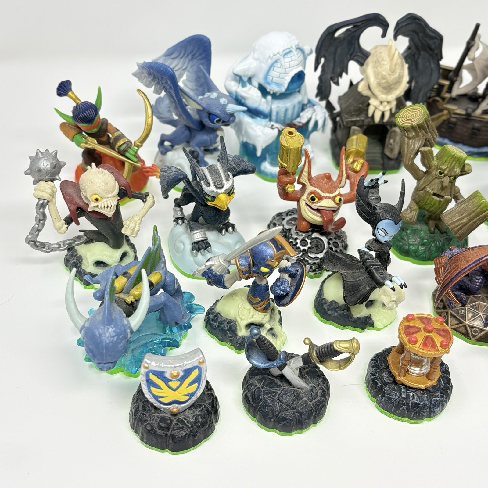 LOT OF 23 Skylanders Spiro’s Adventures Activision 2011 Action Figure Collection