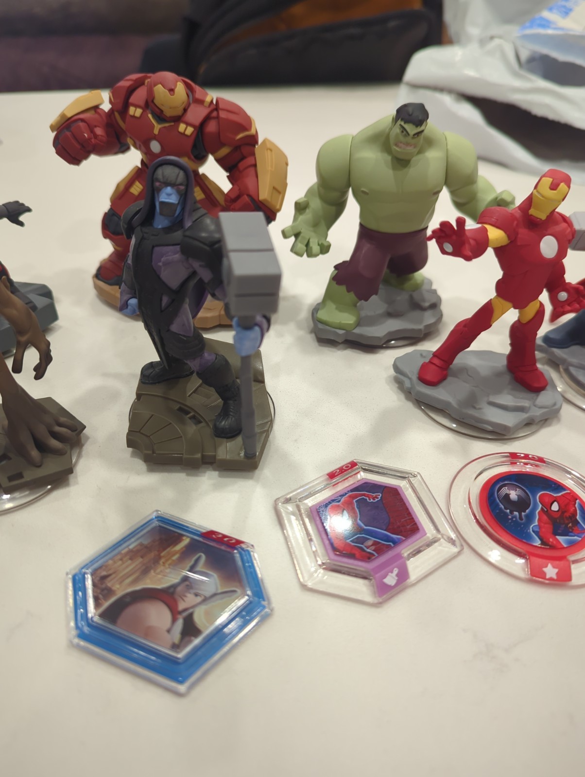 Disney Infinity 2.0 3.0 Marvel Lot Captain America, Hulkbuster, Iron Man, Hulk
