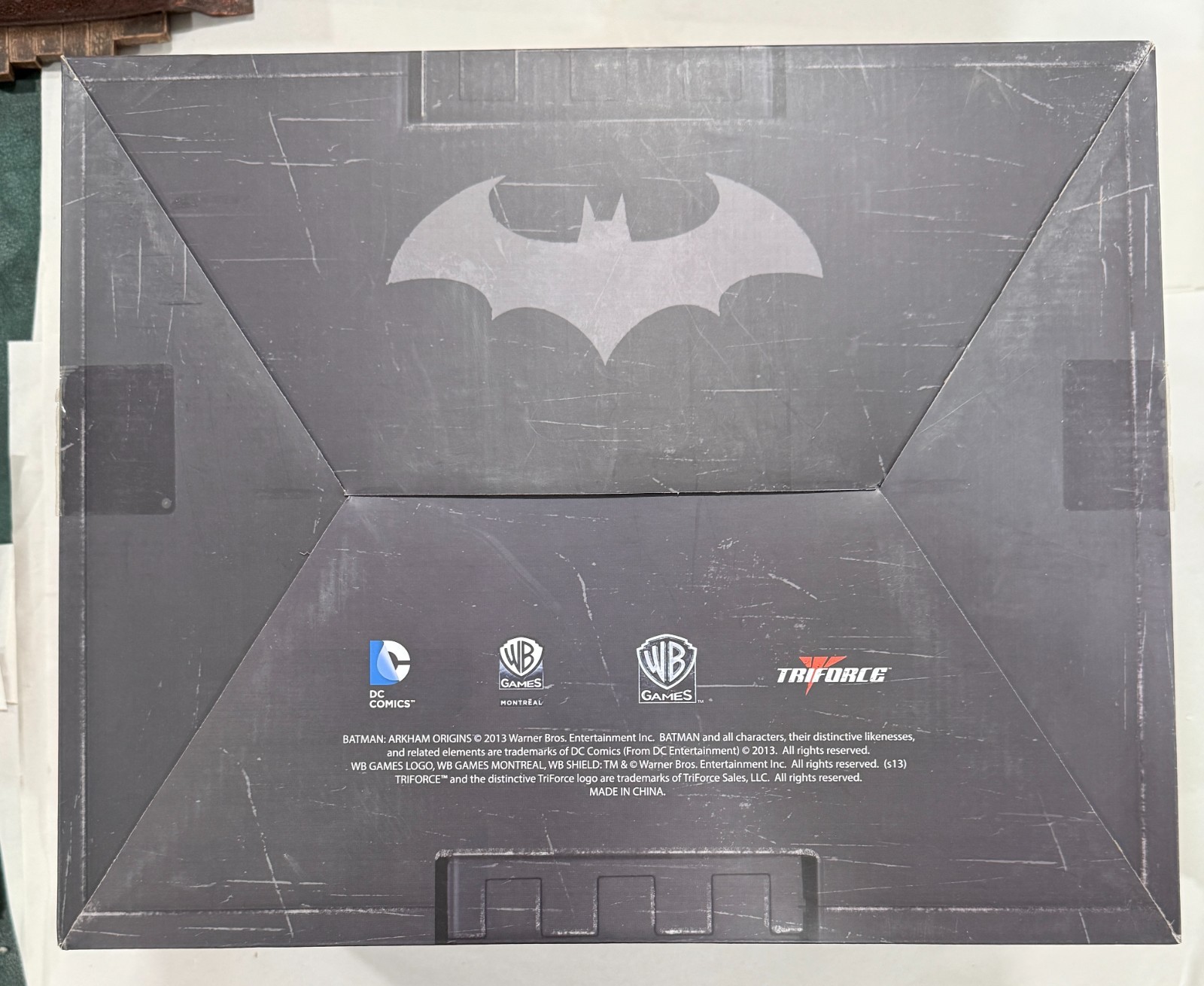 Batman Arkham Origins Collectors Edition – Xbox 360 – Inserts + Statue, No Game