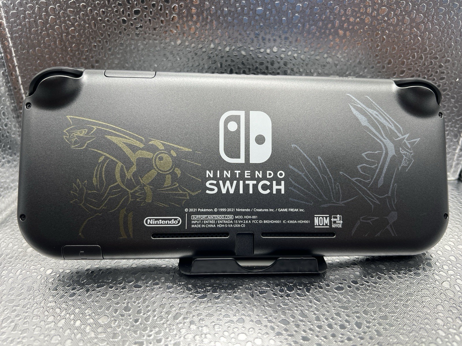 Nintendo Switch Lite Pokemon Dialga & Palkia Edition w/box, charger