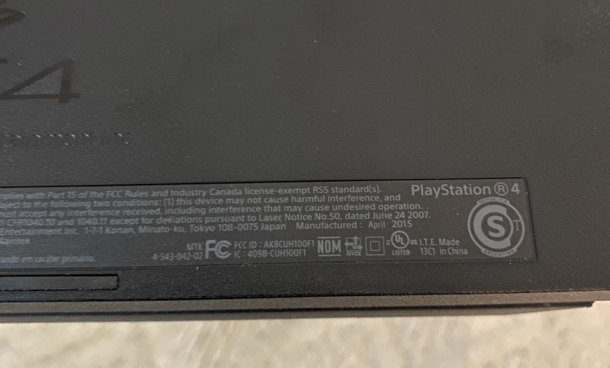 Sony PlayStation 4 PS4 500GB CUH-1115A Controller Bundle 4 Games “Fat” Original
