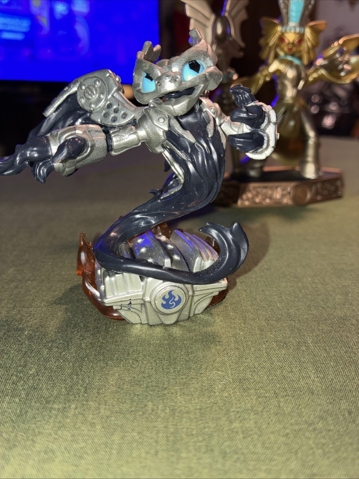 Skylanders Super Chargers Dark Spitfire and Imaginators Gold Queen Figure Lot