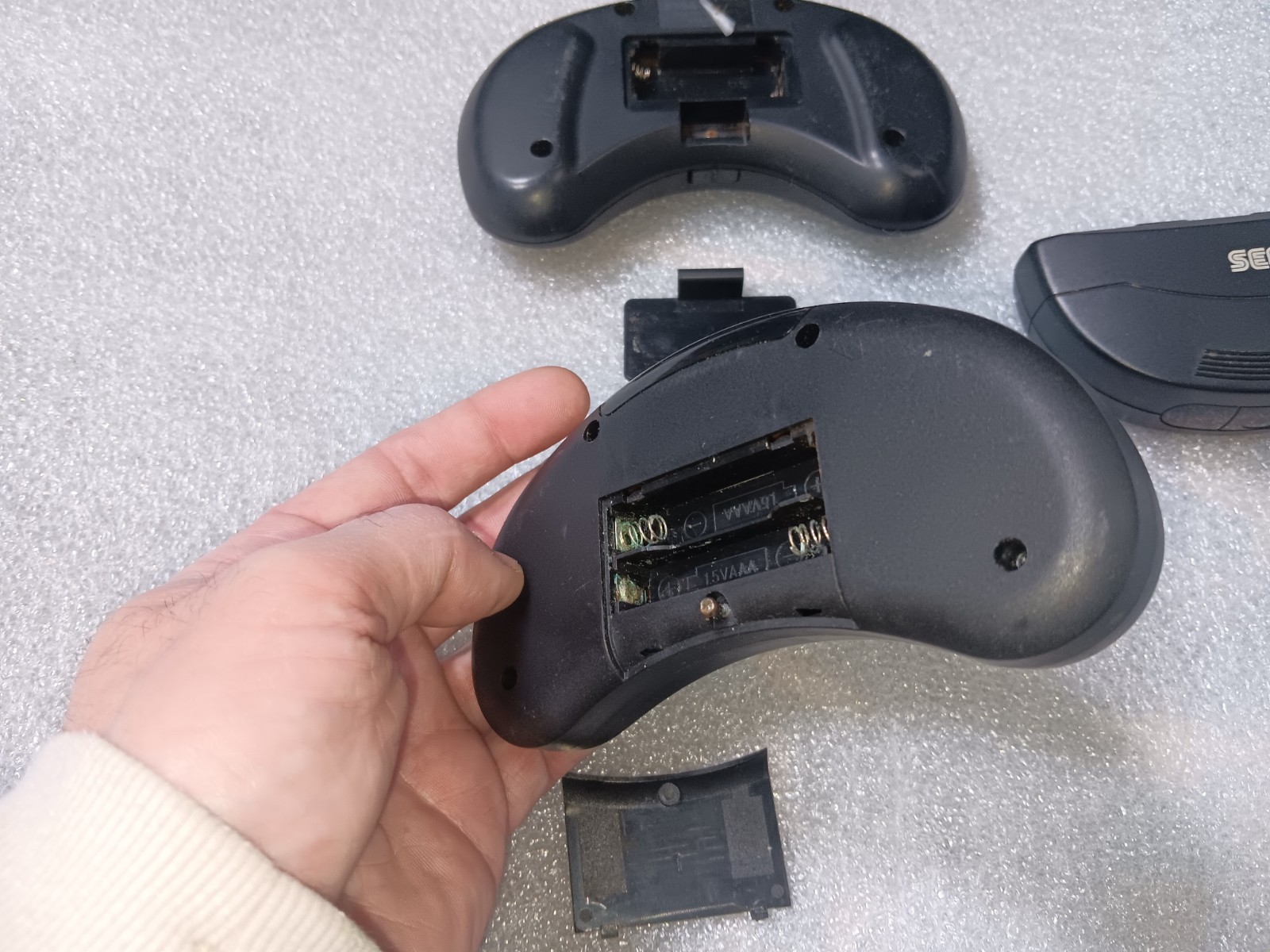 Sega Genesis EXACT-UNTEST Receiver MK-1648 w/MK-1629 & 1-OTHER-WEAR-RUST-PARTS