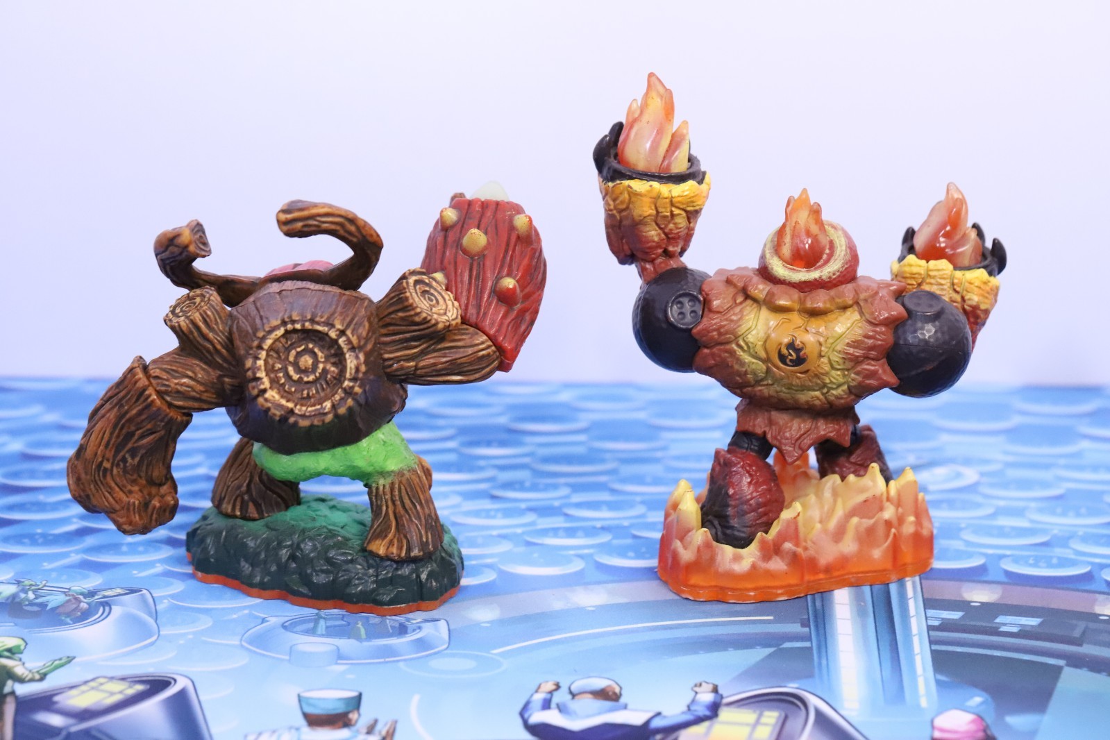 Activision Skylanders Giants and Regular Series 1 and 2 – Lot of 6 Figures