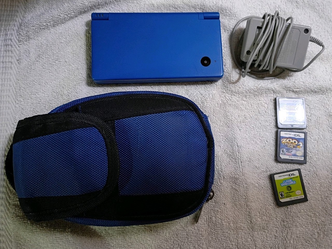 Nintendo DSI Matte Blue Handheld Console Everything Included Great Condition!