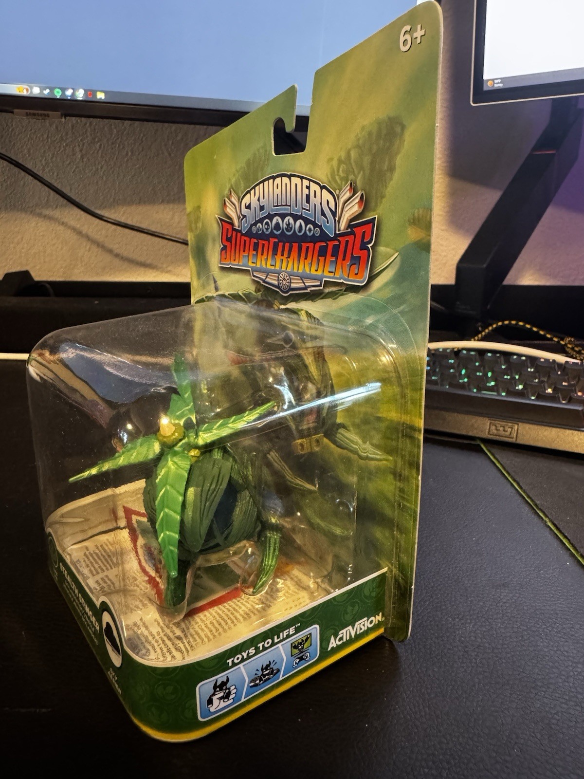 Activision Skylanders Superchargers Stealth Stinger Vehicle Figure