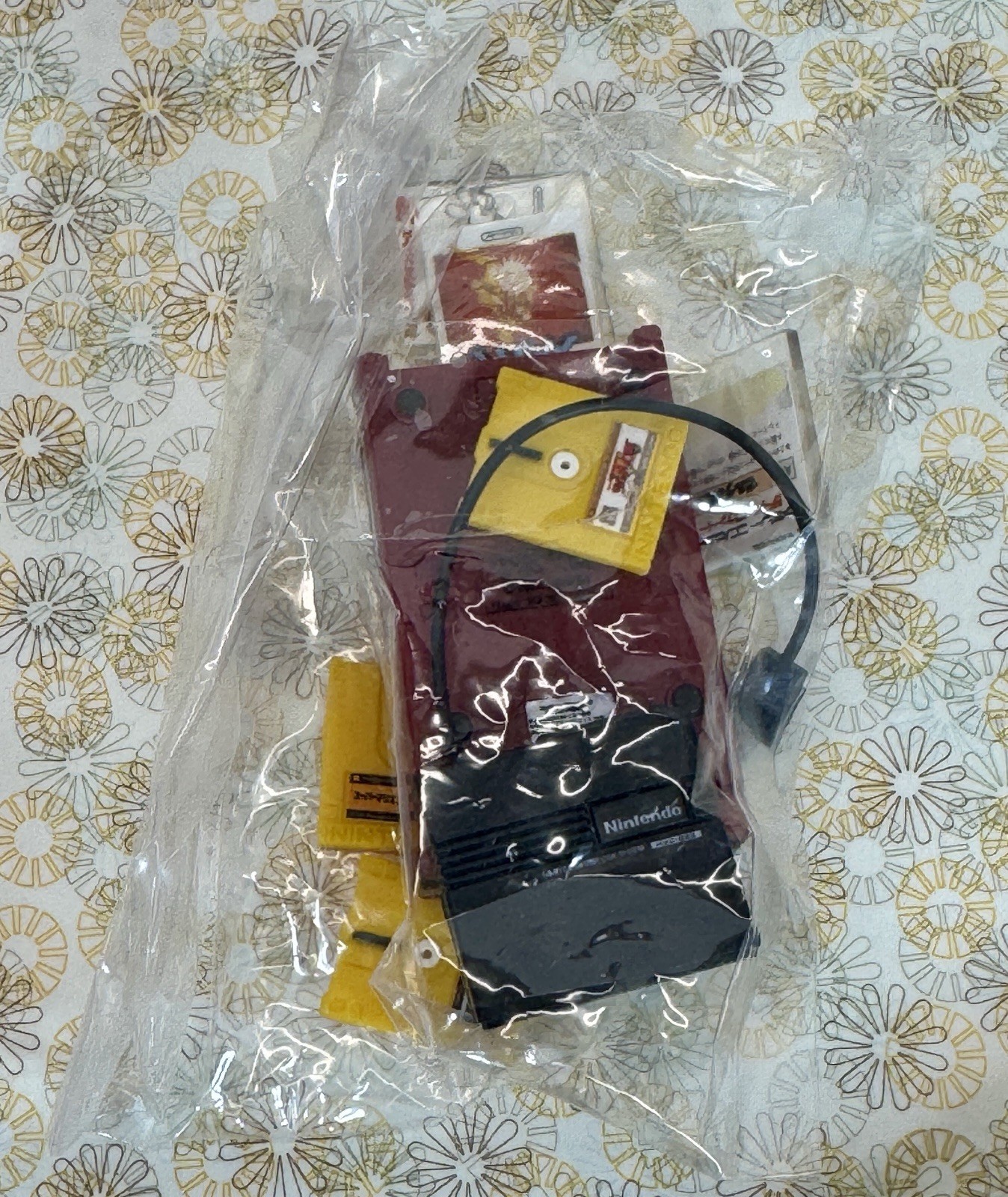 RARE Japanese Gashapon Mini Famicom – Nintendo History Collection DX Blind Box