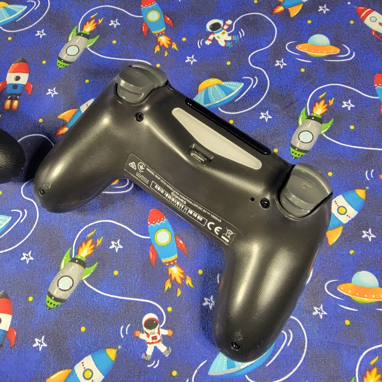 Lot of 2 Working PS4 Style Wireless Controllers Black Blue Unbranded Generic
