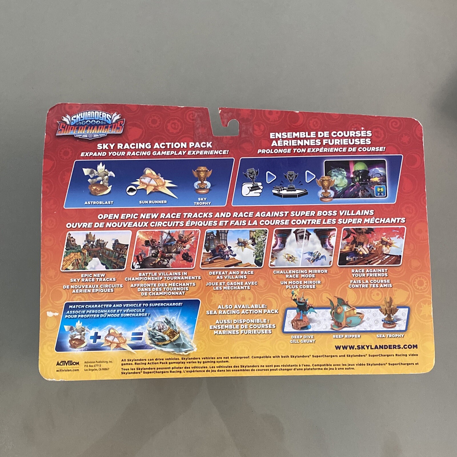 SKYLANDER SUPERCHARGERS Sky Racing Action Pack Astroblast Sub Runner Sky Trophy