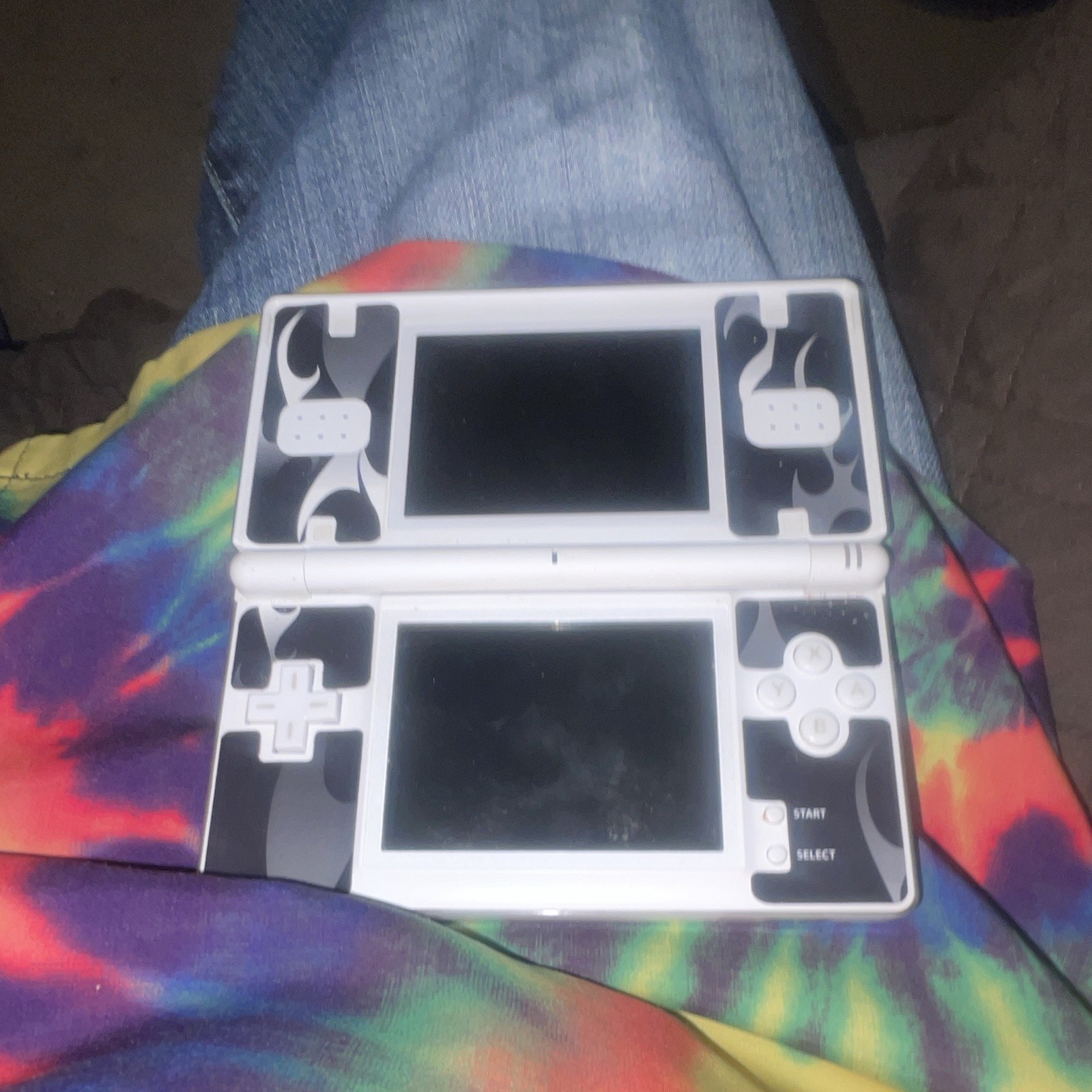 Nintendo DS Lite White Dual Screen Handheld Console NTSC-U/C USG-001