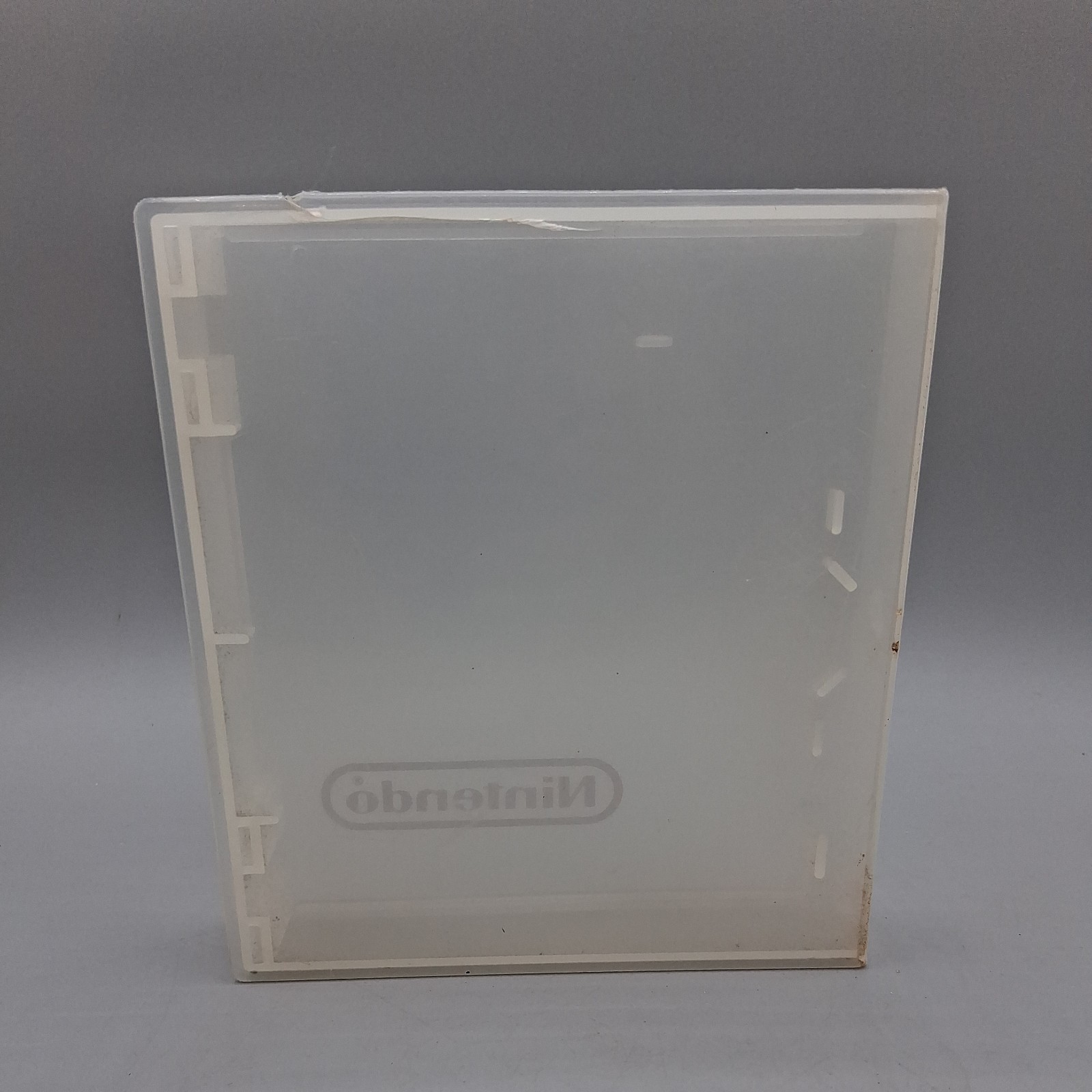Nintendo: Clear Plastic NES Cartridge Hard Clamshell Case 5 1/4 x 6″ (SCW13)