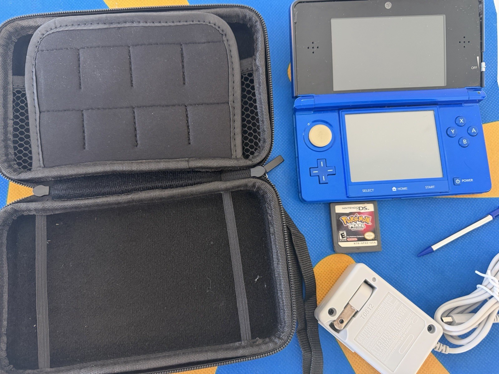 Nintendo 3DS CTR-001(JPN)Blue w/ Case, Stylus, Charger & Pokémon Pearl Bundle