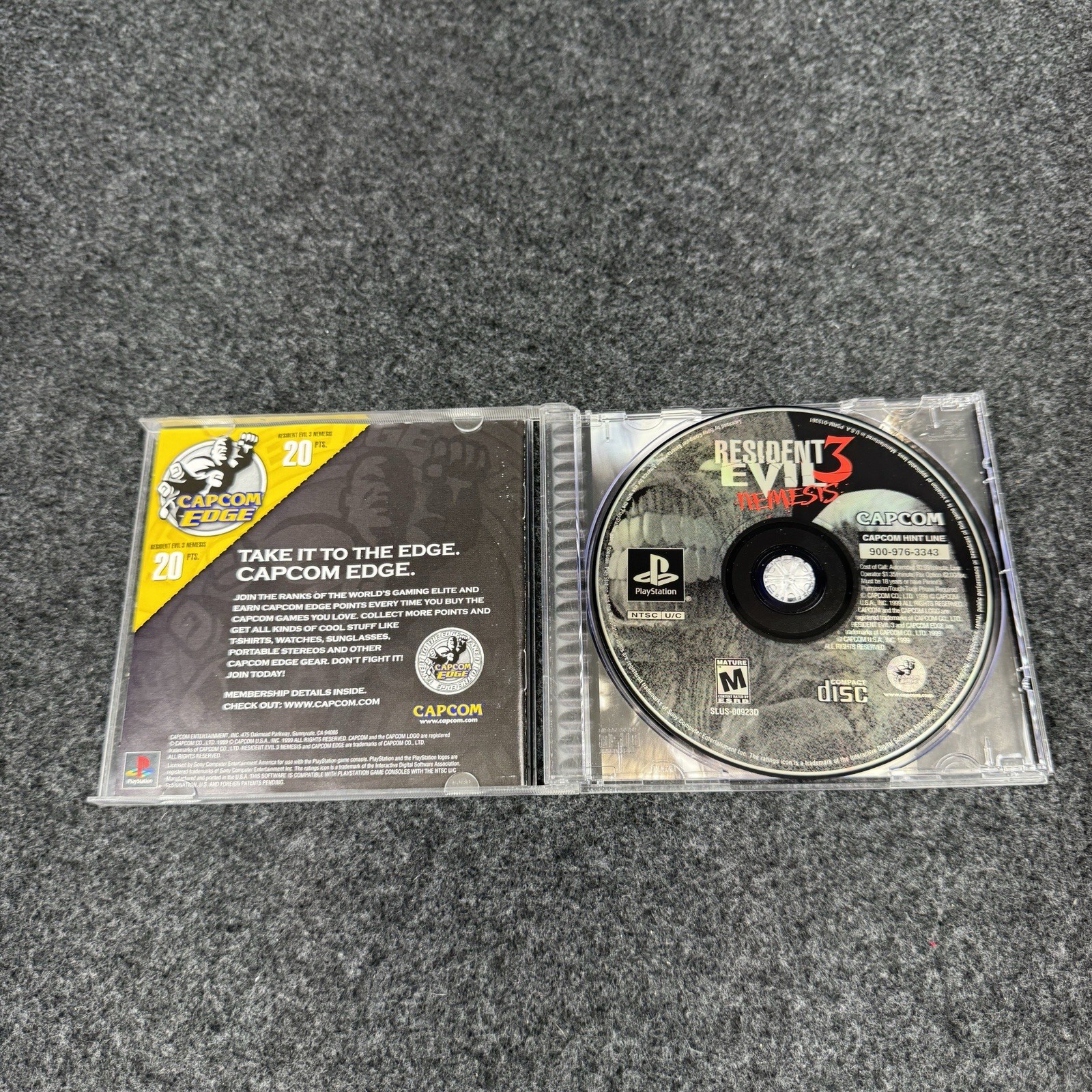 Resident Evil 3 Nemesis Sony PlayStation 1 PS1 Complete Black Label Reg Card