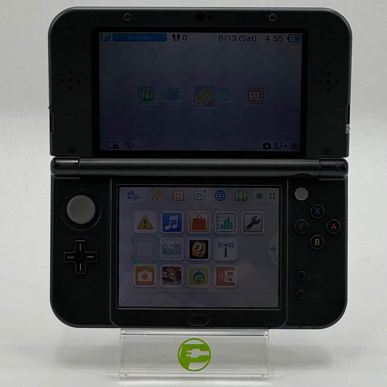 New Nintendo 3DS XL Handheld Game Console Only RED-001 Black
