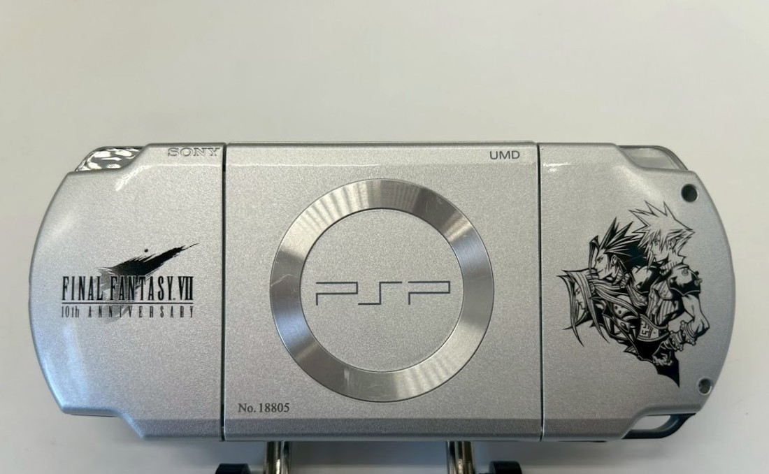 PSP 2000 Crisis Core FF7 10th Anniv. Limited Unopened Game W/ Box Japan #516