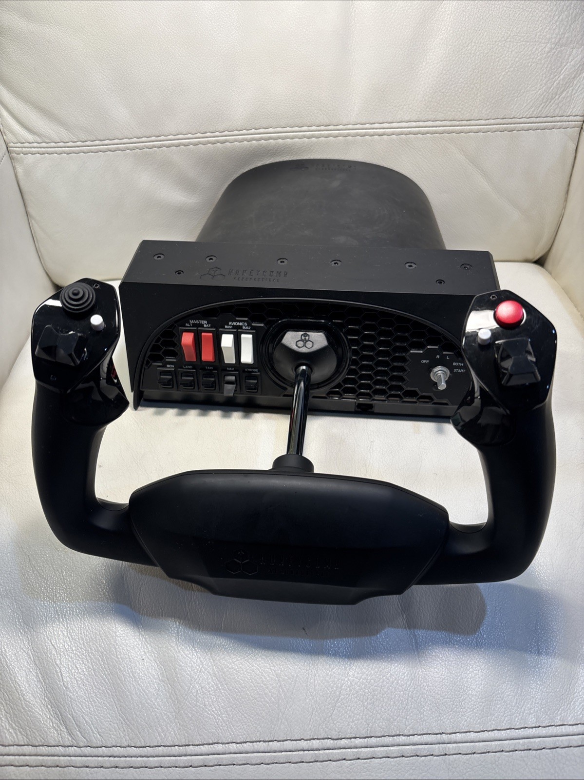 Honeycomb Alpha Flight Control Yoke – Airline Pilot PARTS ONLY NOT TESTED