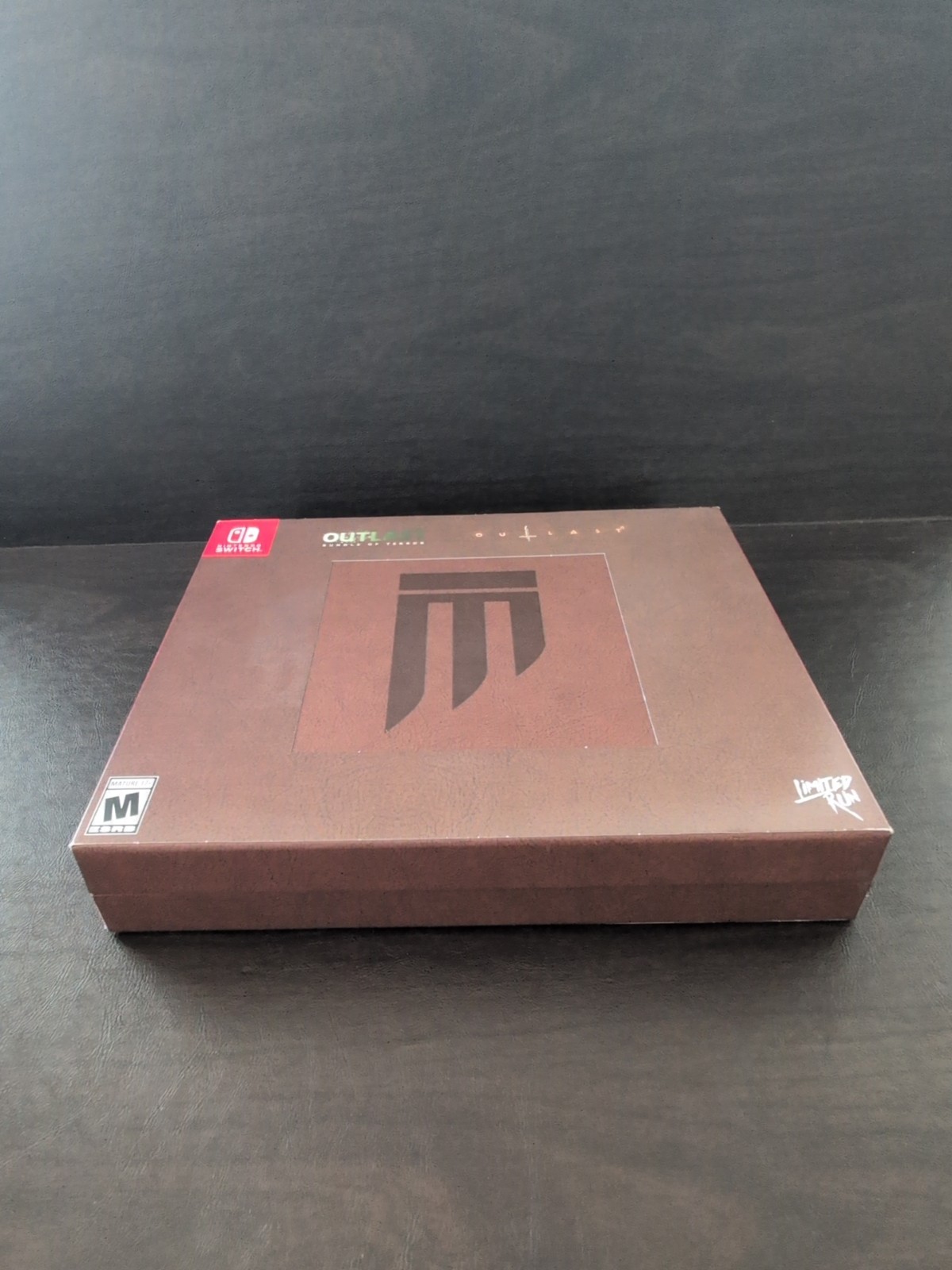 Outlast Bundle of Terror / Outlast 2 Murkoff Briefcase Edition – Switch Complete