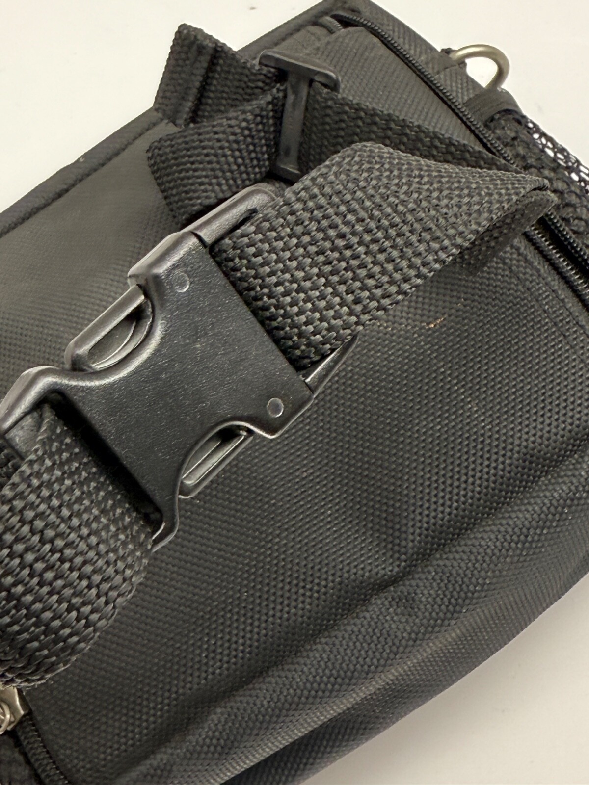 Vintage Nintendo Game Boy Advance Fanny Pack Padded Case Travel Bag Waist Black