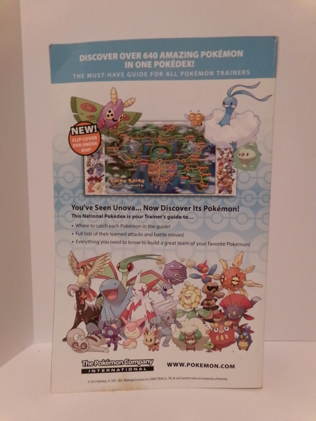 Pokémon Black and White Official National Pokédex Guide with Dust Jacket/Map