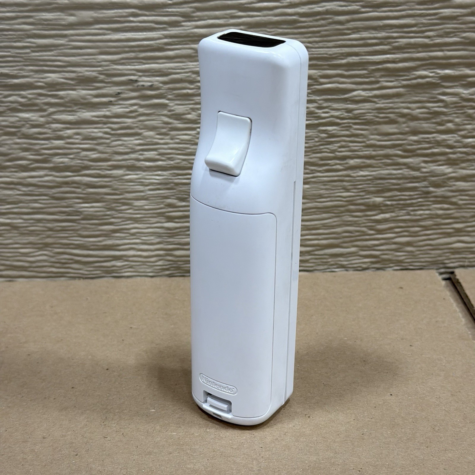 Official Wii Remote WHITE Nintendo Motion Plus & Sleeve Strap Wii U Controller