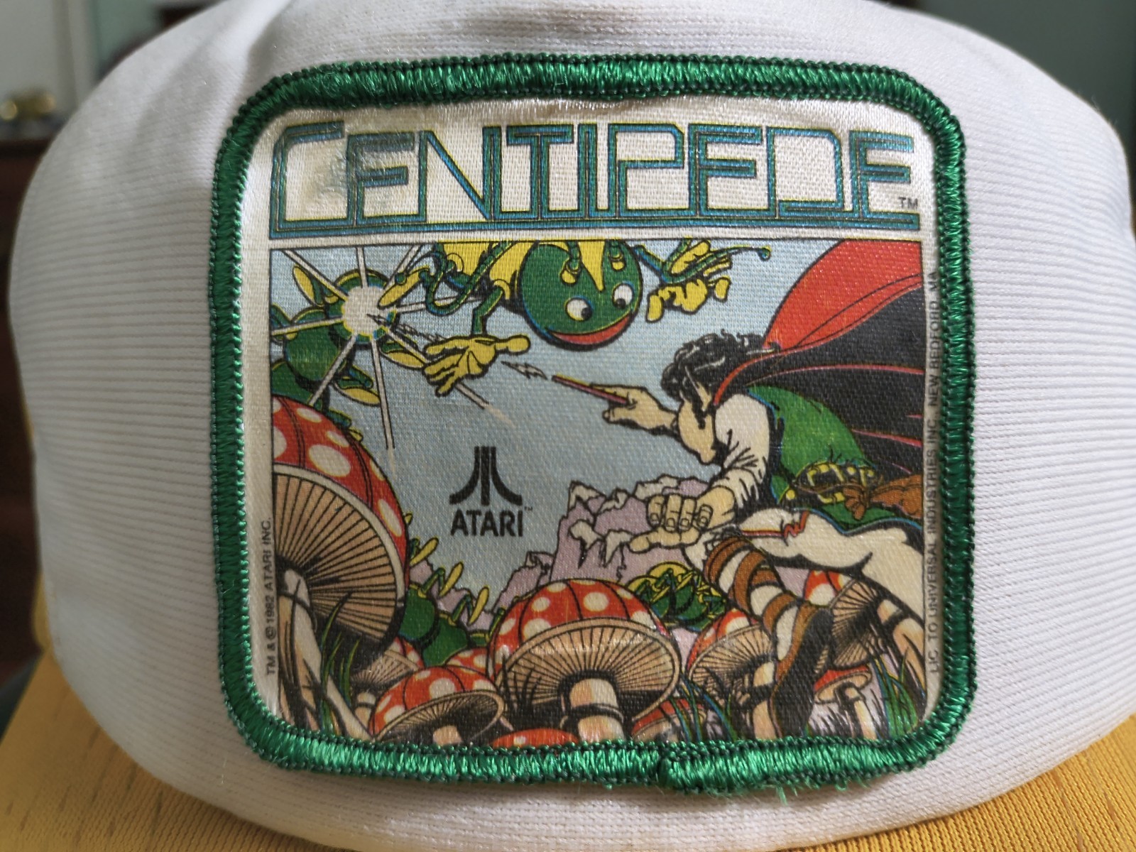VINTAGE Centipede Atari, 1982 Yellow and White Trucker Hat Stranger Things Style
