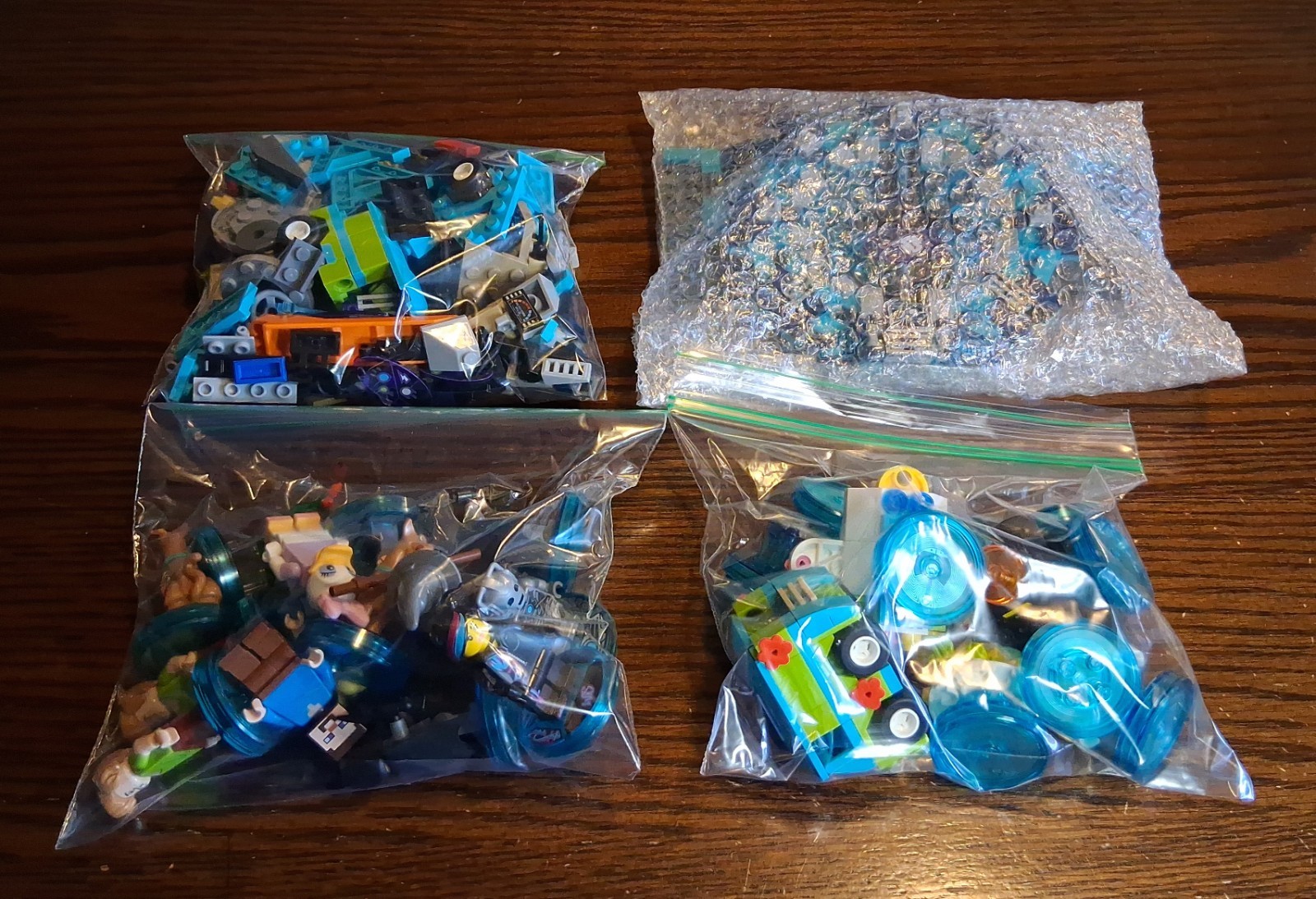 Lot of Lego Dimensions Figures + More Disney Alice Slimer Scooby See Pics/Desc