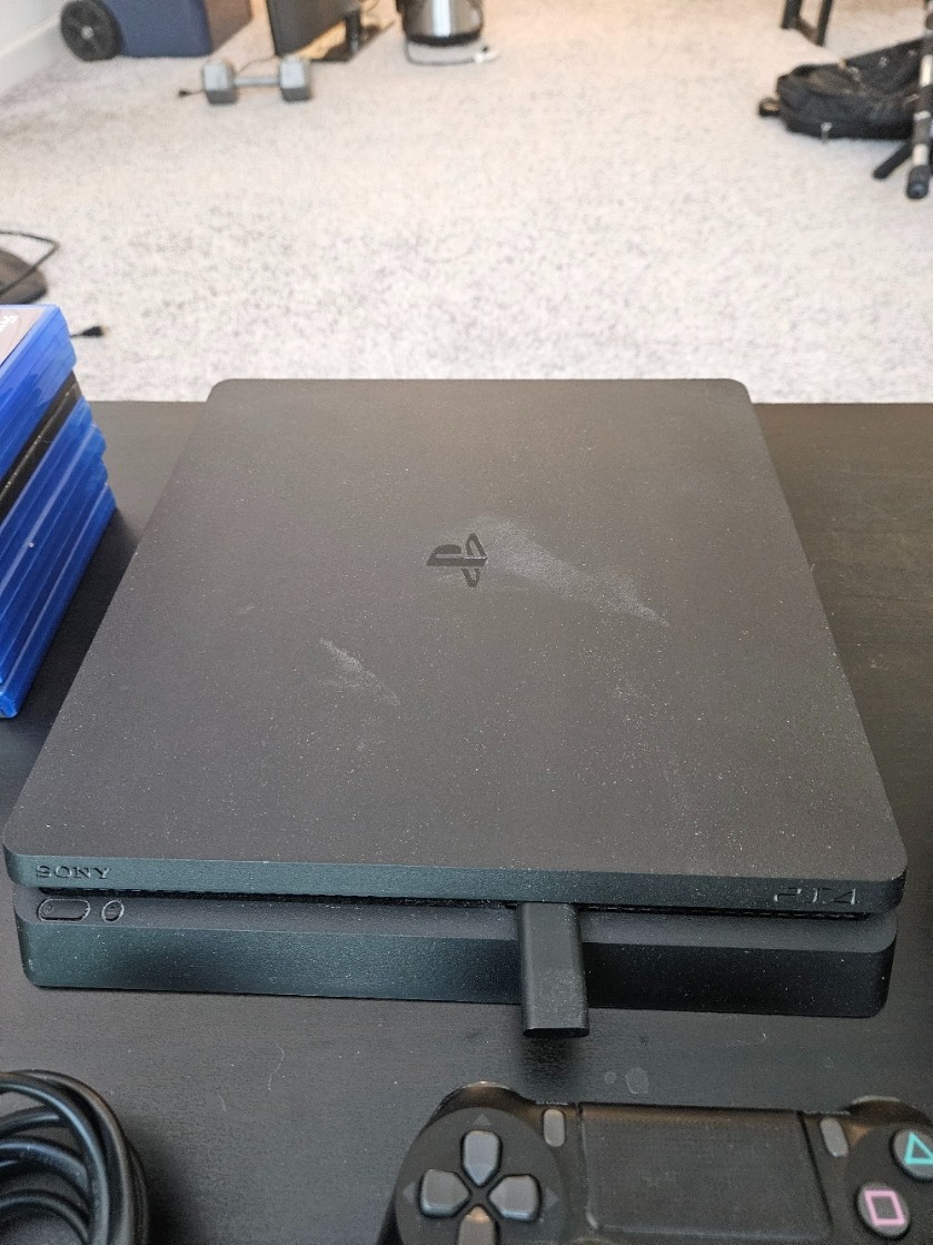 Sony PS4 Slim Console Bundle w/ Controller, Wireless Headset & 7 Games – WORKS!!