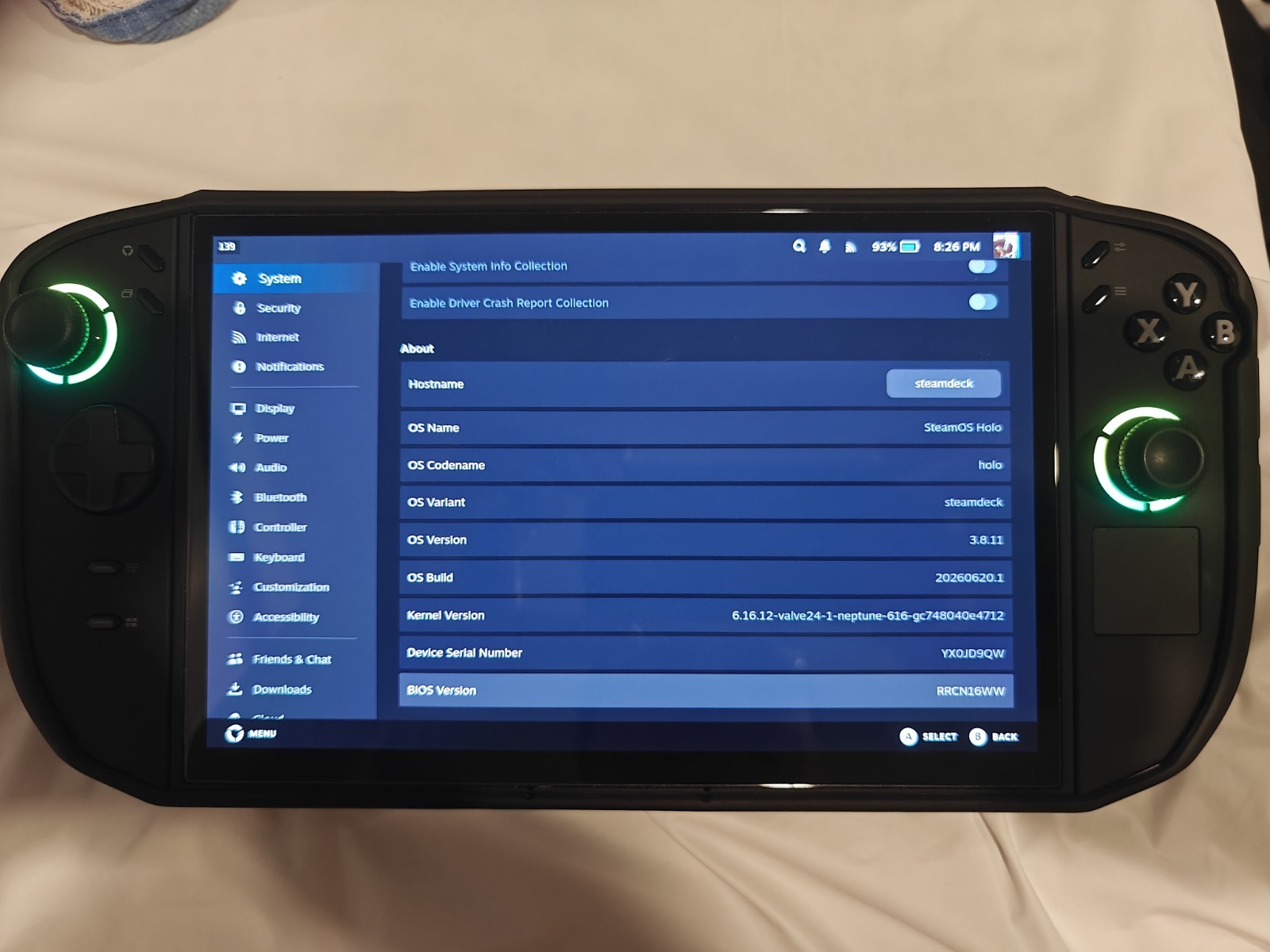 Lenovo Legion Go 2: 32GB RAM, 4TB SSD,2TB SD,SteamOS & Win 11 Pro+ accessories