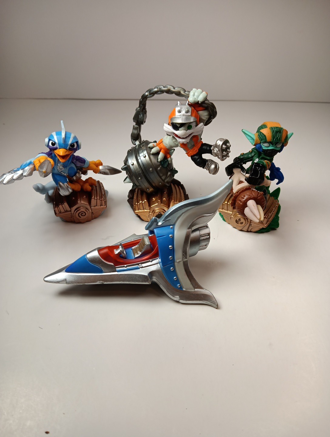 Lot Of 4 Skylanders Figures Super Chargers Stormblade Smash Hit Stealth Elf