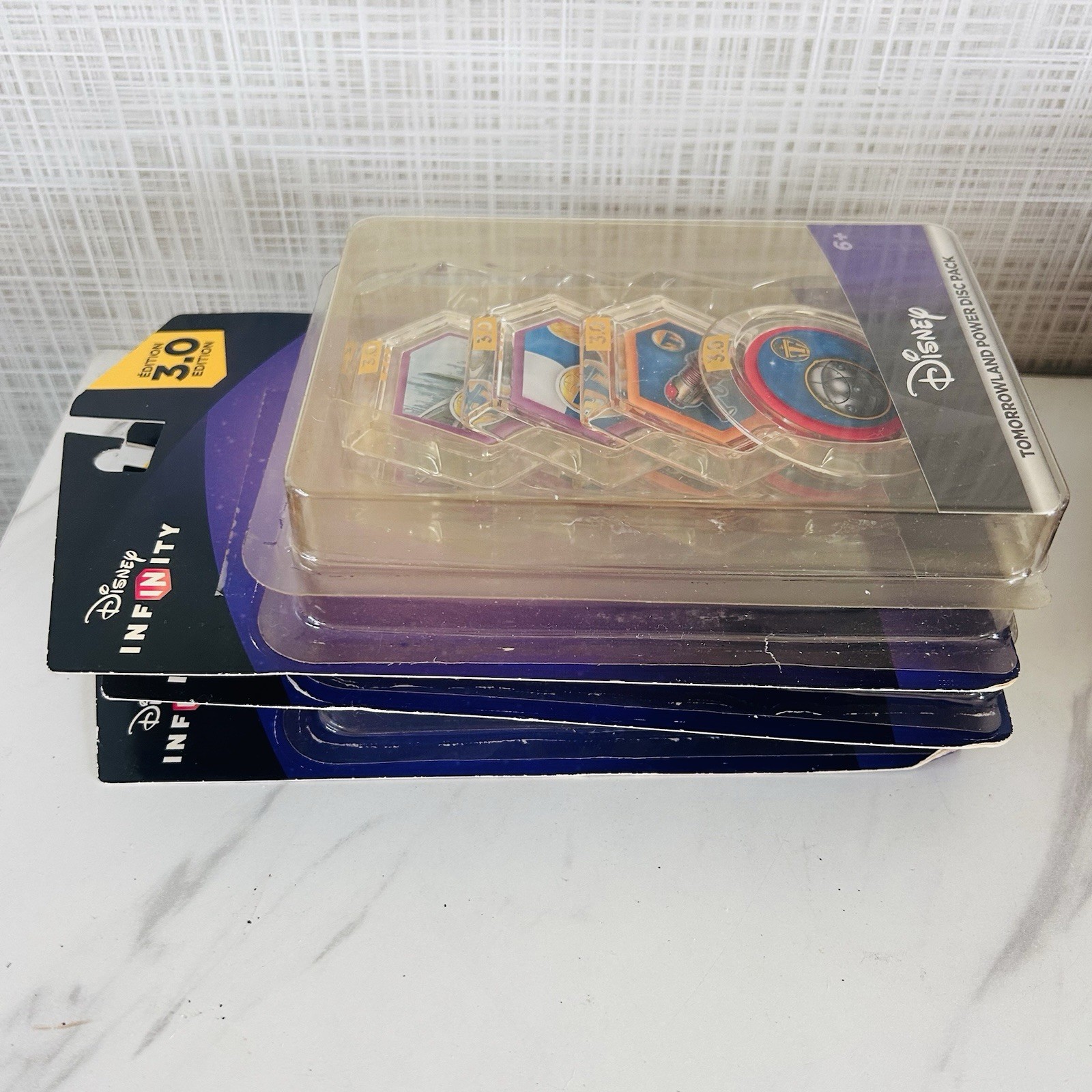 Disney Infinity 3.0 Power Discs 72 Discs Star Wars Tomorrow Land Lot of 18 Packs