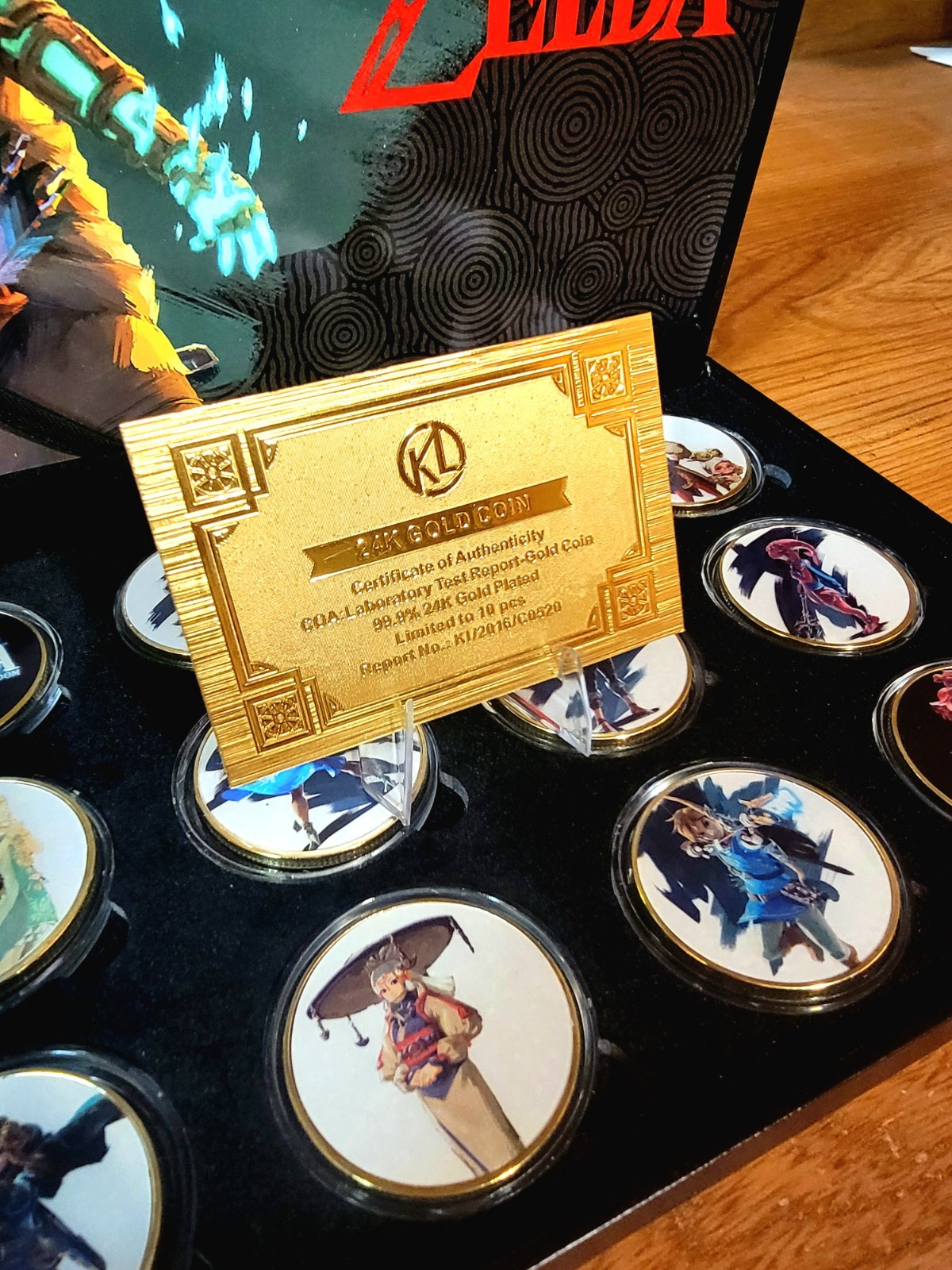 24K Gold Plated Limited Edition The Legend of Zelda Collectors Set–Link Zelda.