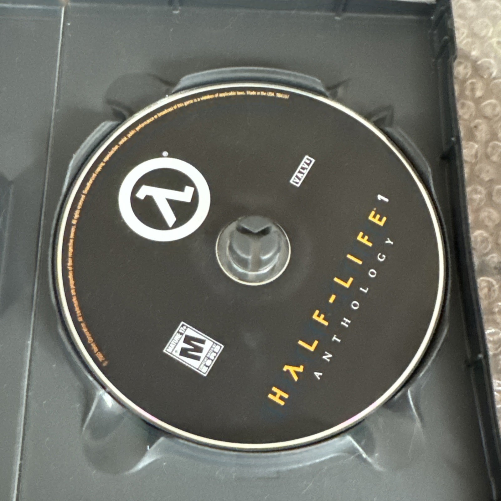 Half-Life 1 Anthology – PC – Video Game – VERY GOOD