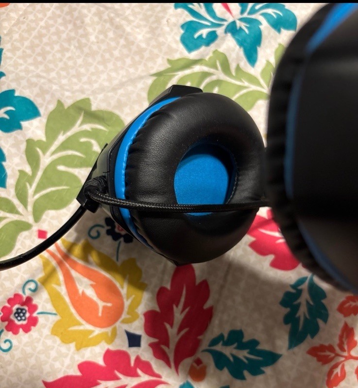 Beexcellent GM-1 Gaming Headset with Surround Sound & Noise-Isolation Microphone