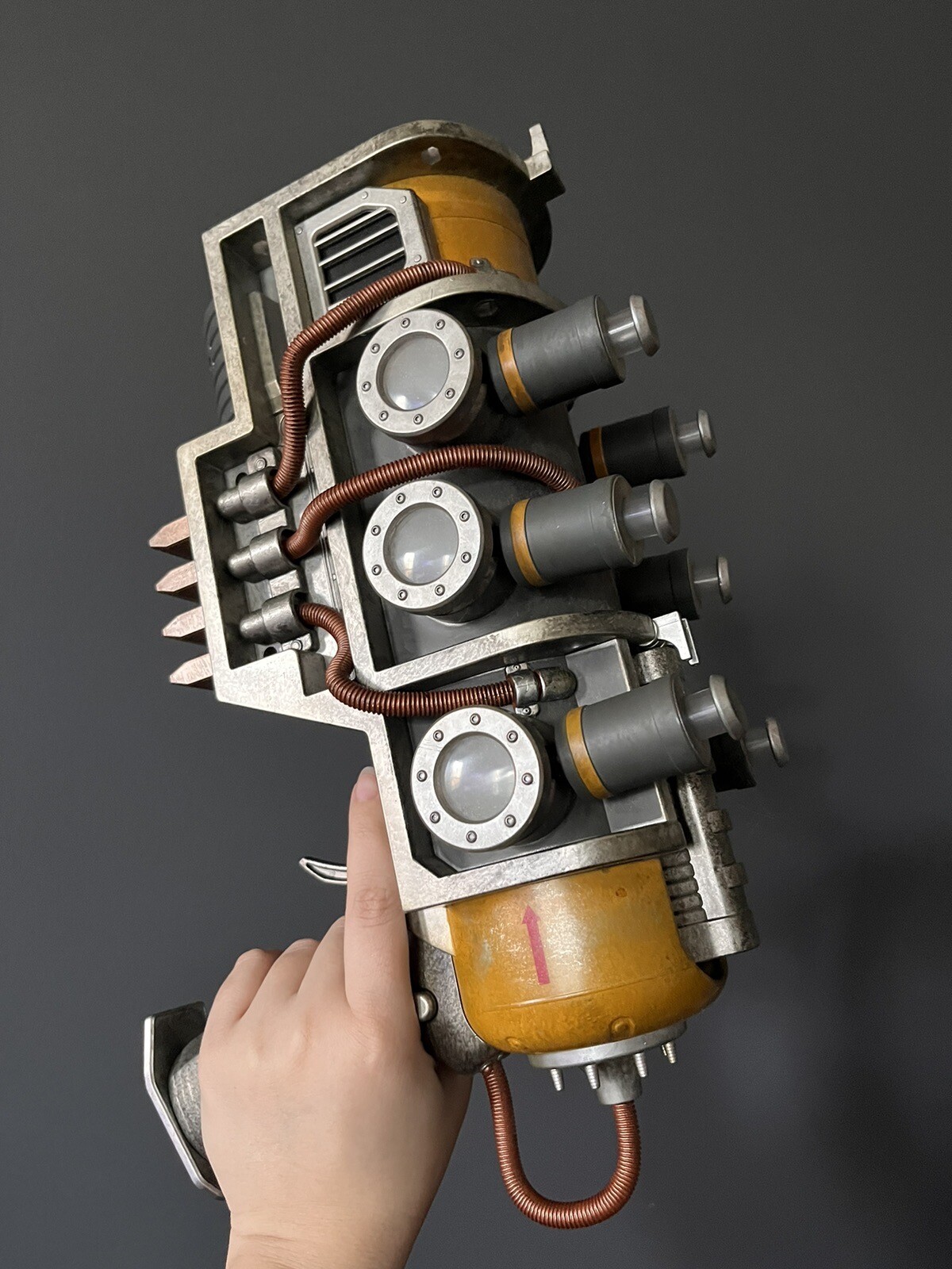 Official Fallout 1:1 Plasma Pistol Replica Chronicle Collectibles Bethesda