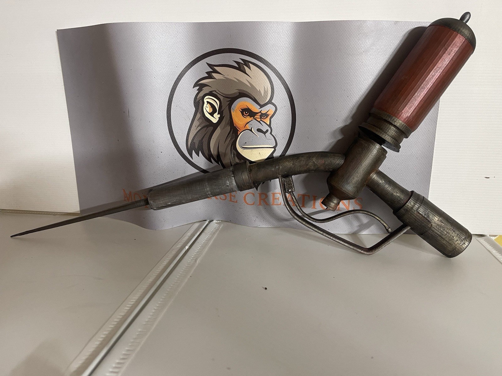 3d-Printed Full-Size Little Sister Needle from BioShock