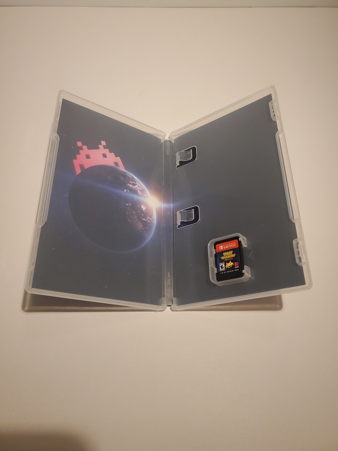 Space Invaders Forever – Nintendo Switch (Used)