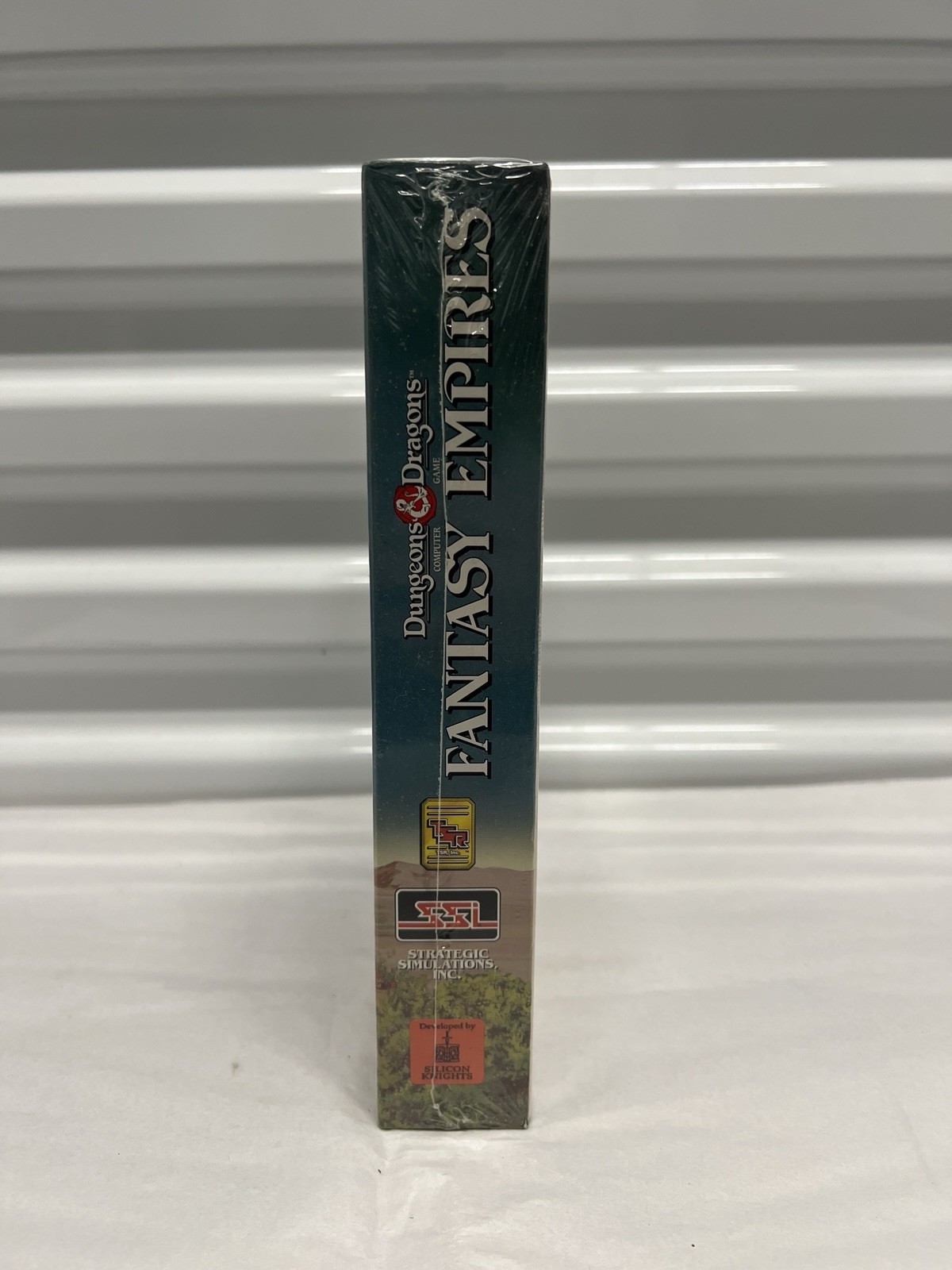 Dungeons & Dragons: Fantasy Empires (PC, 1993) – Factory Sealed Big Box VTG
