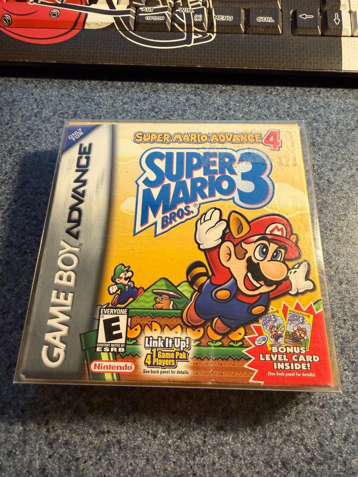 Super Mario Advance 4: Super Mario Bros. 3 Game Boy Advance Complete in Box CIB