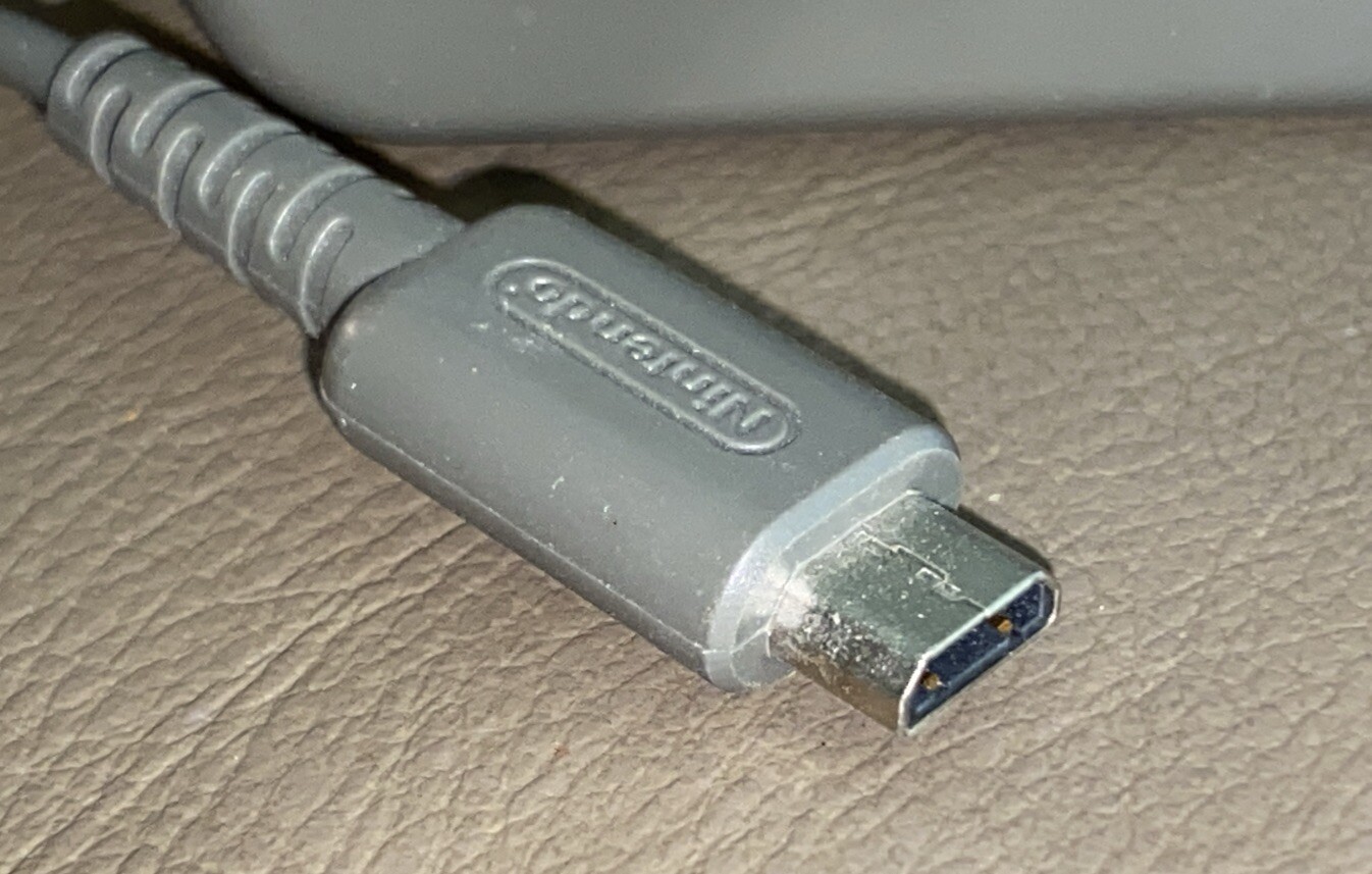 OEM Official Nintendo USG-002(USA) DS Lite AC Adapter Charger FREE SHIPPING
