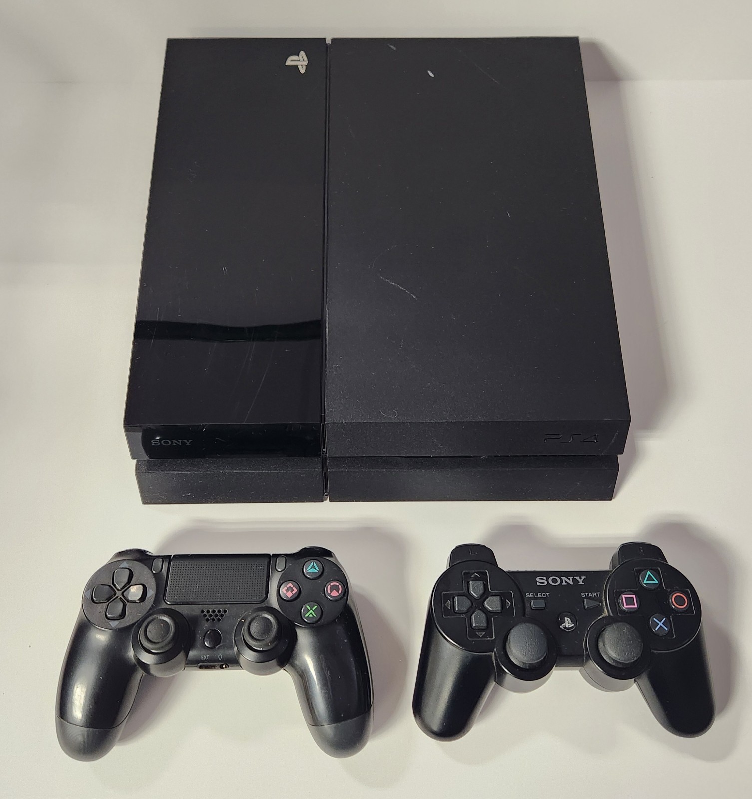 Sony PlayStation 4 Console Model CUH-1115A with 2 Controllers